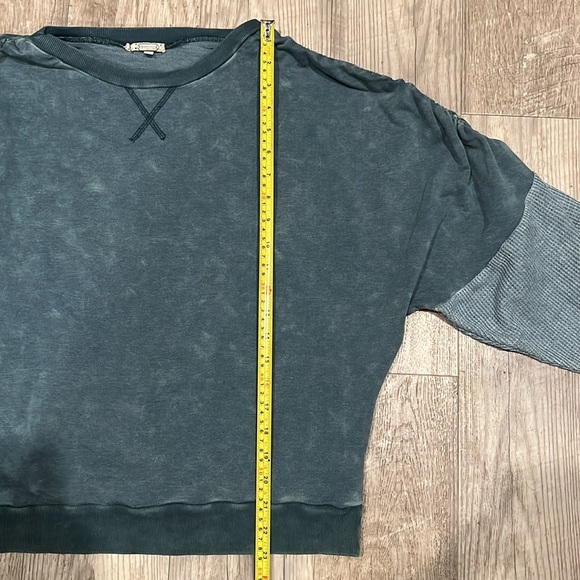 gimmicks by BKE Drop Shoulder Sweatshirt. - Picture 15 of 16